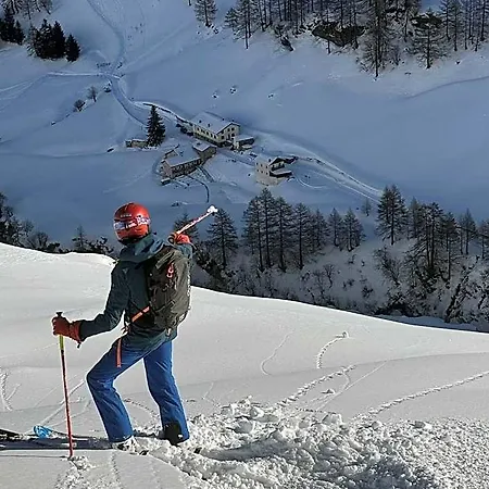 Giasson Konukevi 3*
