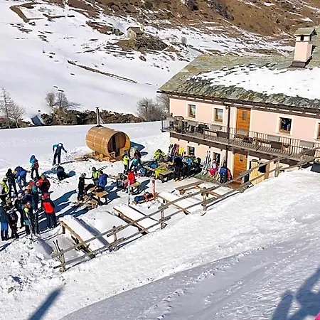 Giasson Konukevi 3*